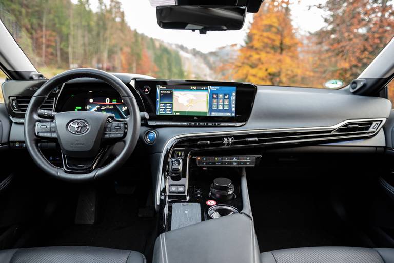 Toyota-Mirai-II-Interieur