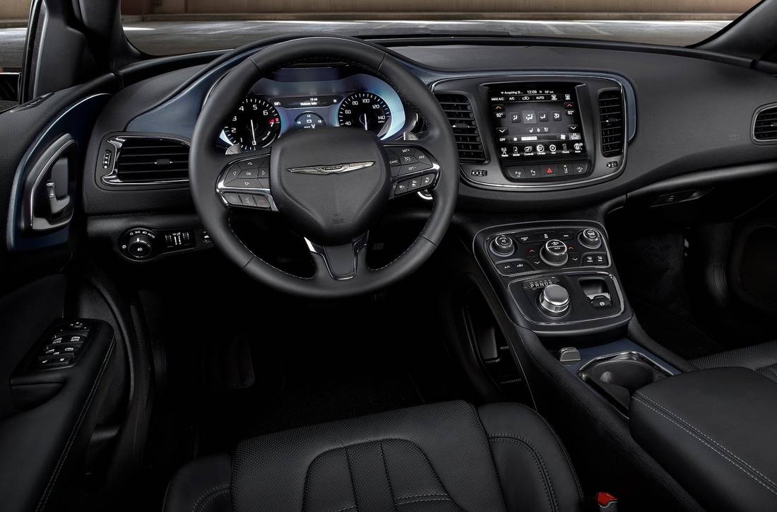 chrysler-200-interior