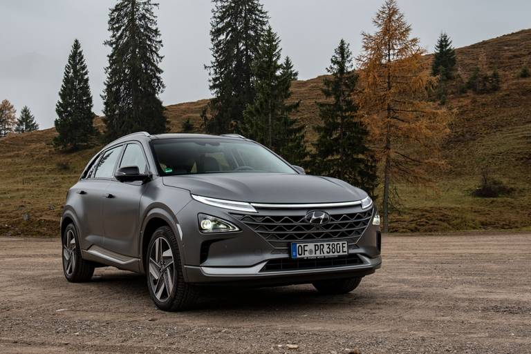 Hyundai-Nexo-2021-Front-Side