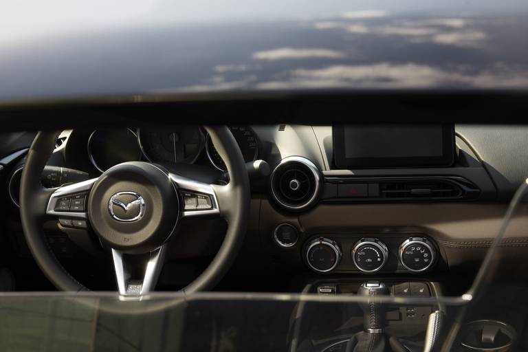 Mazda MX-5 2020 Interior 1