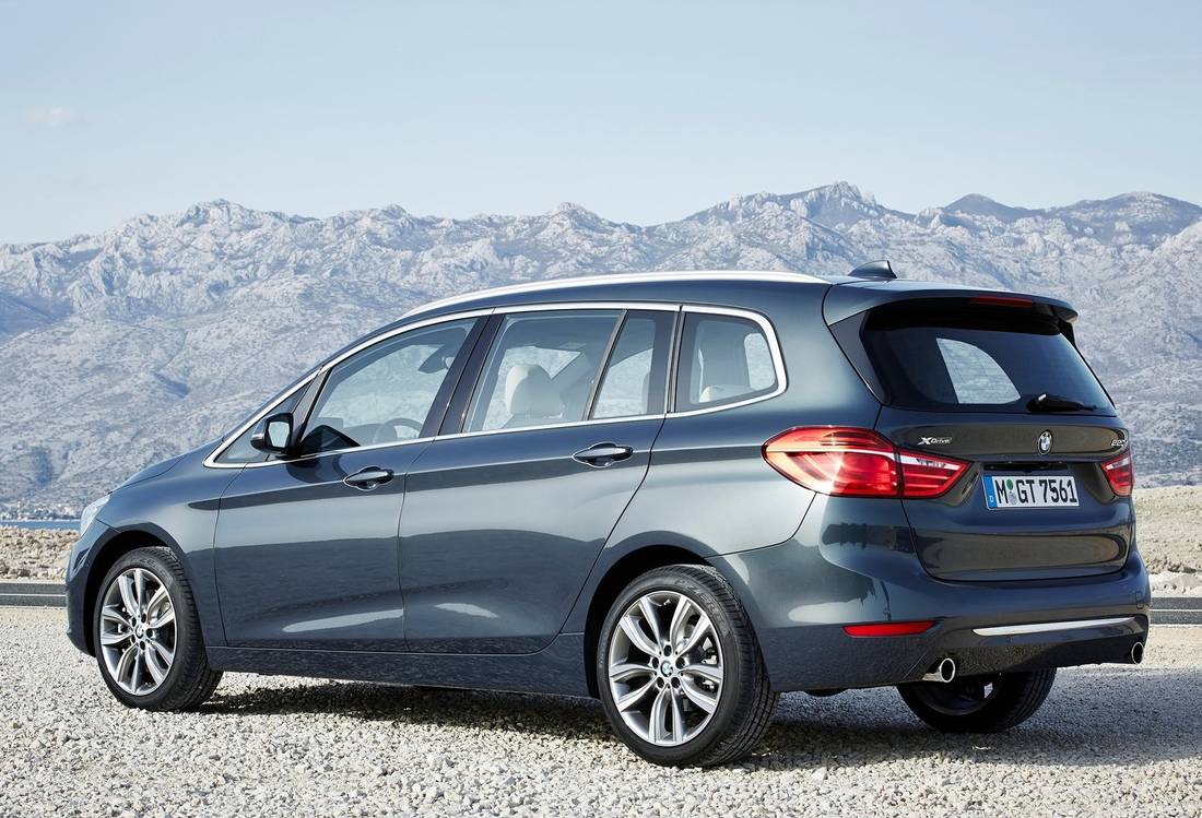 bmw-2er-gran-tourer-black-back