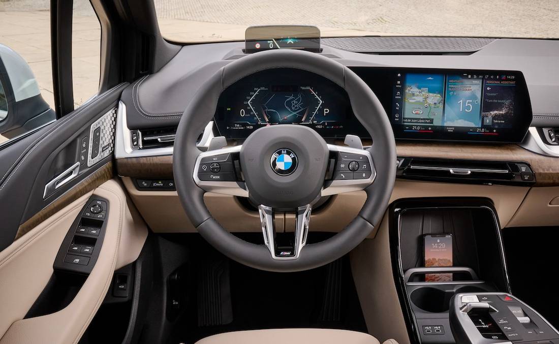 bmw-2-serie-active-tourer-interior