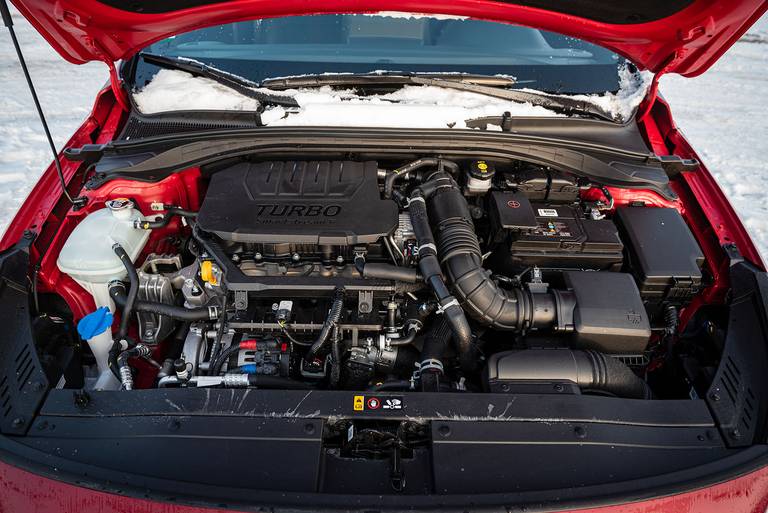 Hyundai-i30-Kombi-48ViMT-Engine