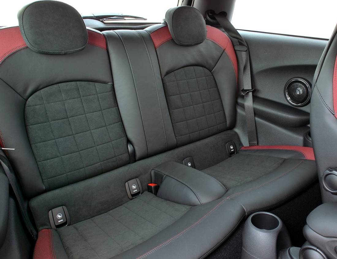 mini-john-cooper-works-seats