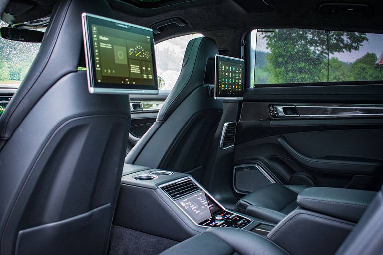 Porsche-Panamera-Turbo-S-E-Hybrid-Executive-Interieur-2nd