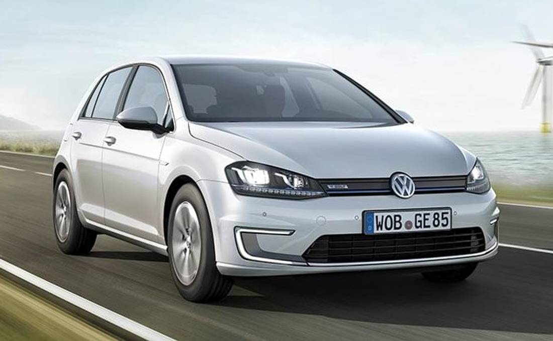 Von außen sieht er aus wie jeder andere. Unter der Haube des e-Golfs steckt aber ein (ast-)reines Elektroauto.