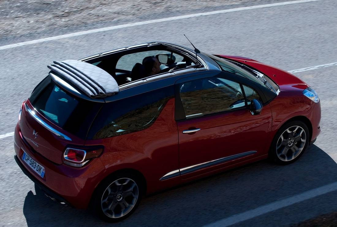 citroen-ds3-cabrio-red-side