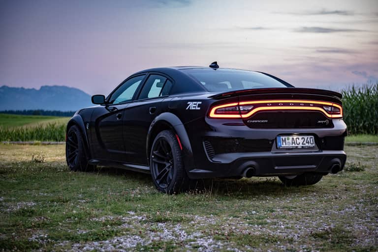 Dodge-Charger-Hellcat-Rear