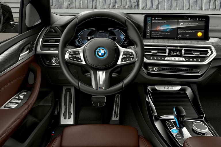 BMW-iX3-2022-Cockpit