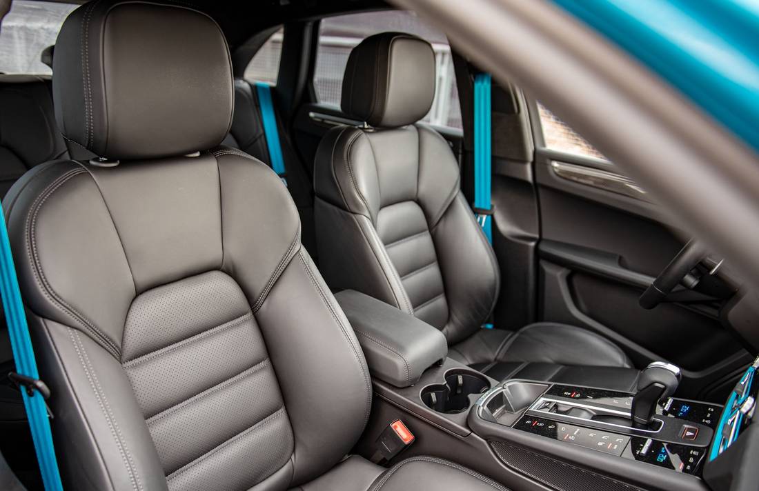 porsche-macan-seats