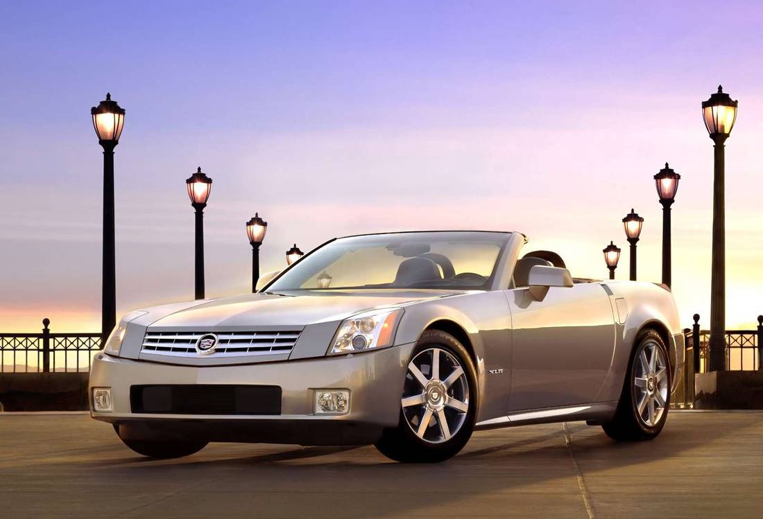 cadillac-xlr-front