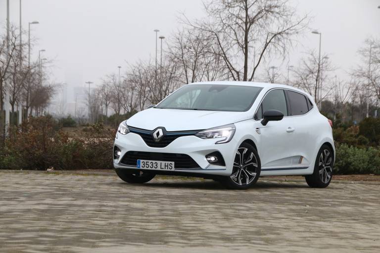  Bei Renault gibt's den Notbremsassistenten auf Wunsch vom Kleinwagen bis zum SUV.