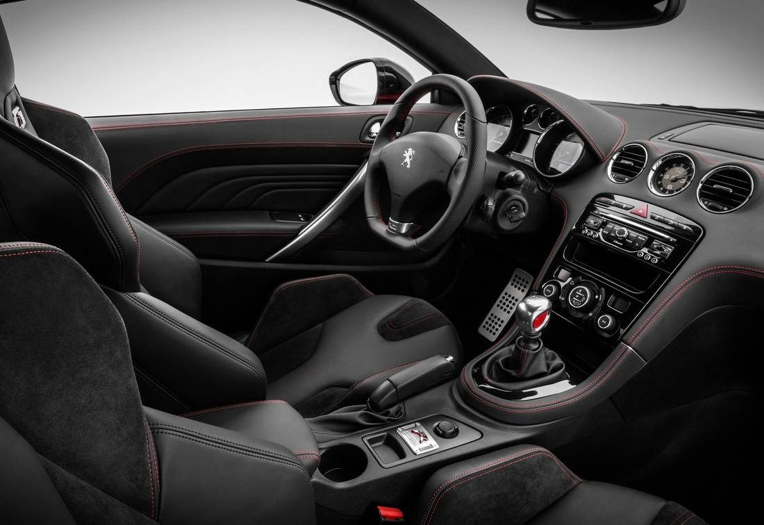 peugeot-rcz-interior