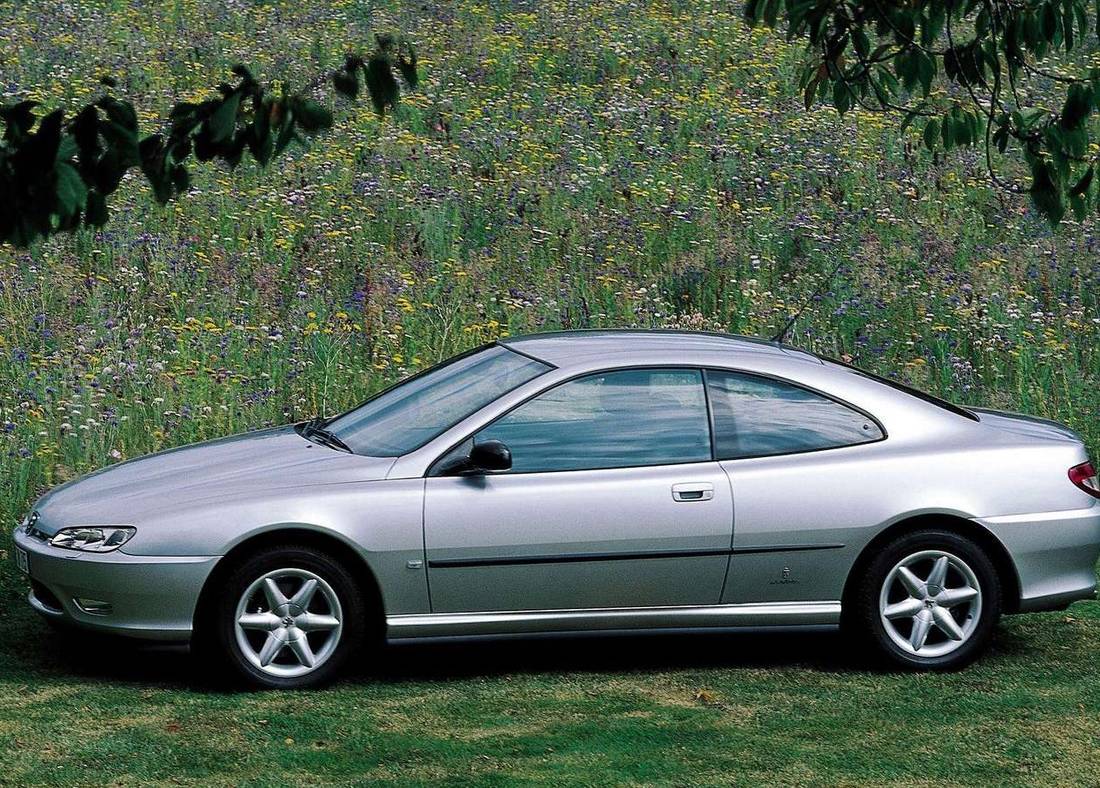 peugeot-406-coupe-side