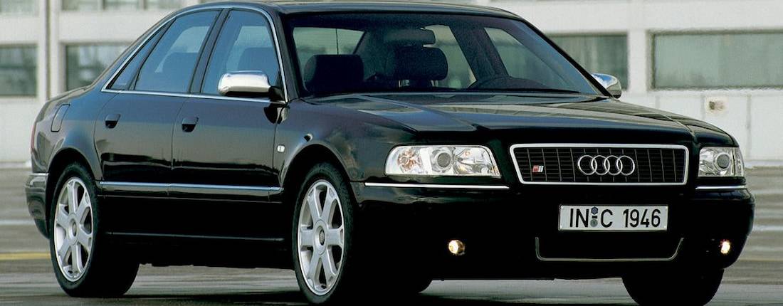 Audi S8 D2