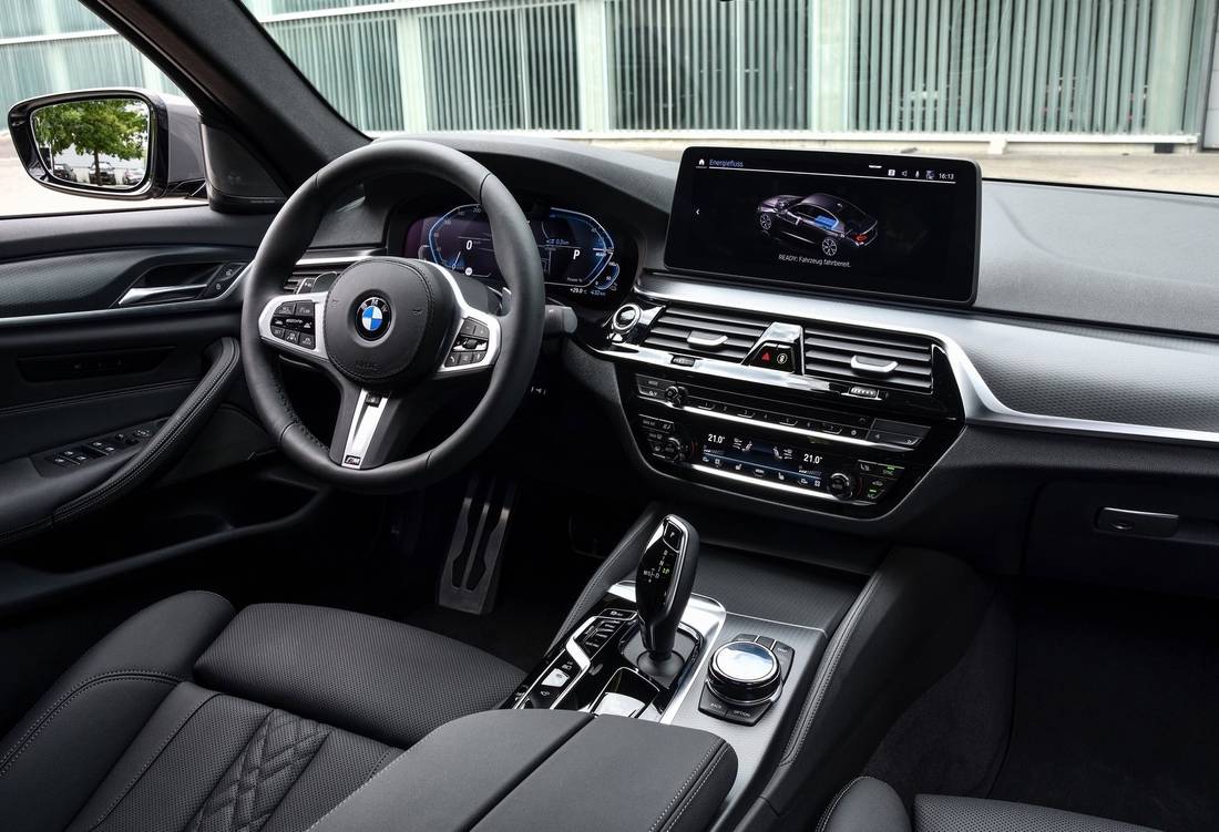 bmw-545-interior