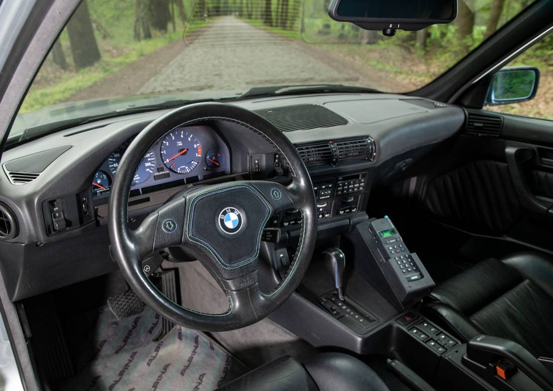 alpina-b10-interior