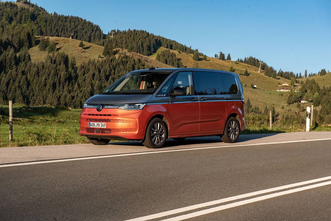 VW T7 1.4 Multivan eHybrid Test: Neue alte Größe 