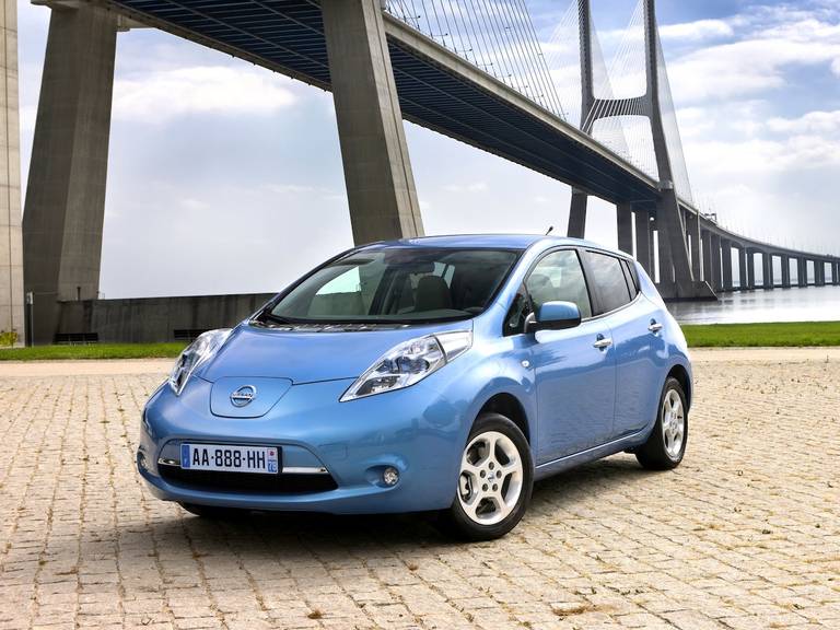 AS24 COTY Nissan Leaf