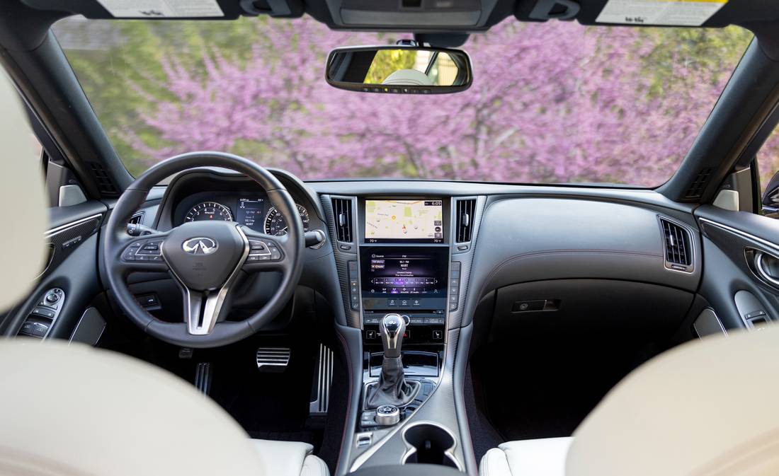 infiniti-q50-interior