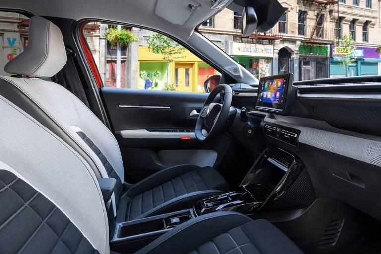 Citroen-e-C3-Cockpit