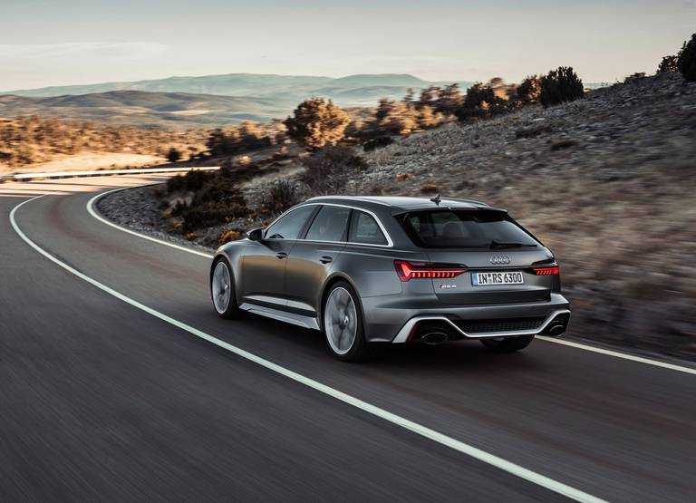  Mit ordentlich Leistung fährt der Audi RS 6 Avant in der oberen Mittelklasse vor und ruft ebenso sportliche Neupreise ab 108.000 Euro auf.