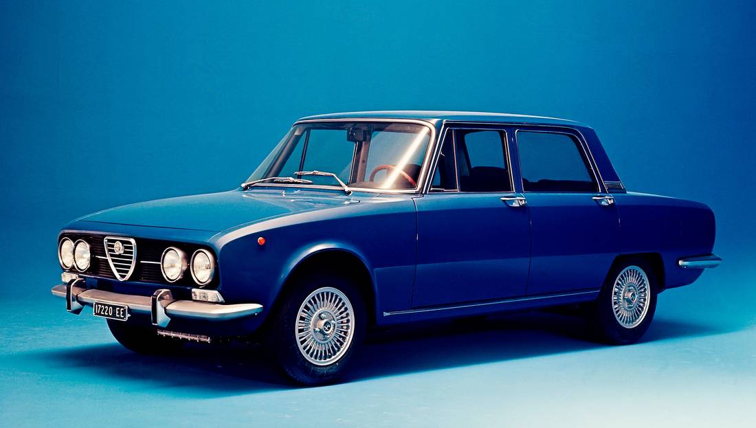 alfa-romeo-2000-front