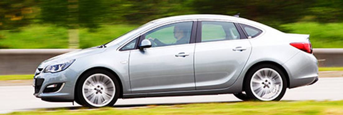 Kurztest: Opel Astra Limousine 1