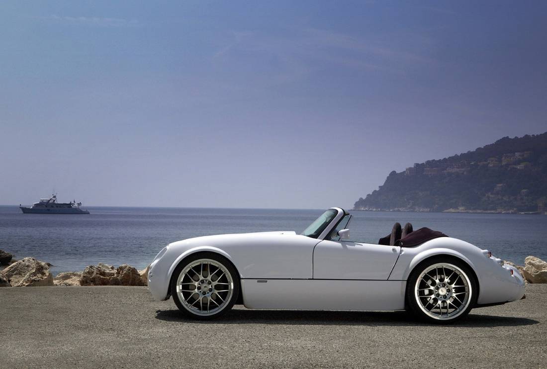 wiesmann-roadster-side