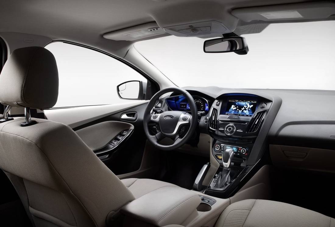 ford-focus-electric-interior