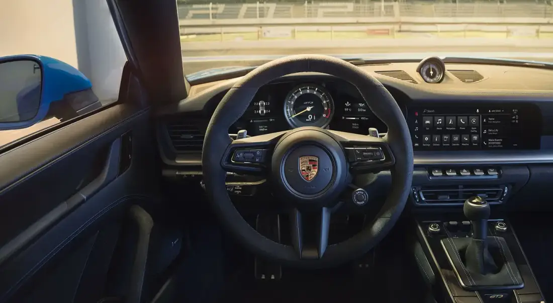 porsche-911-gt3-touring-interior