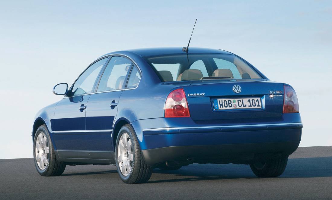 vw-passat-3b-back