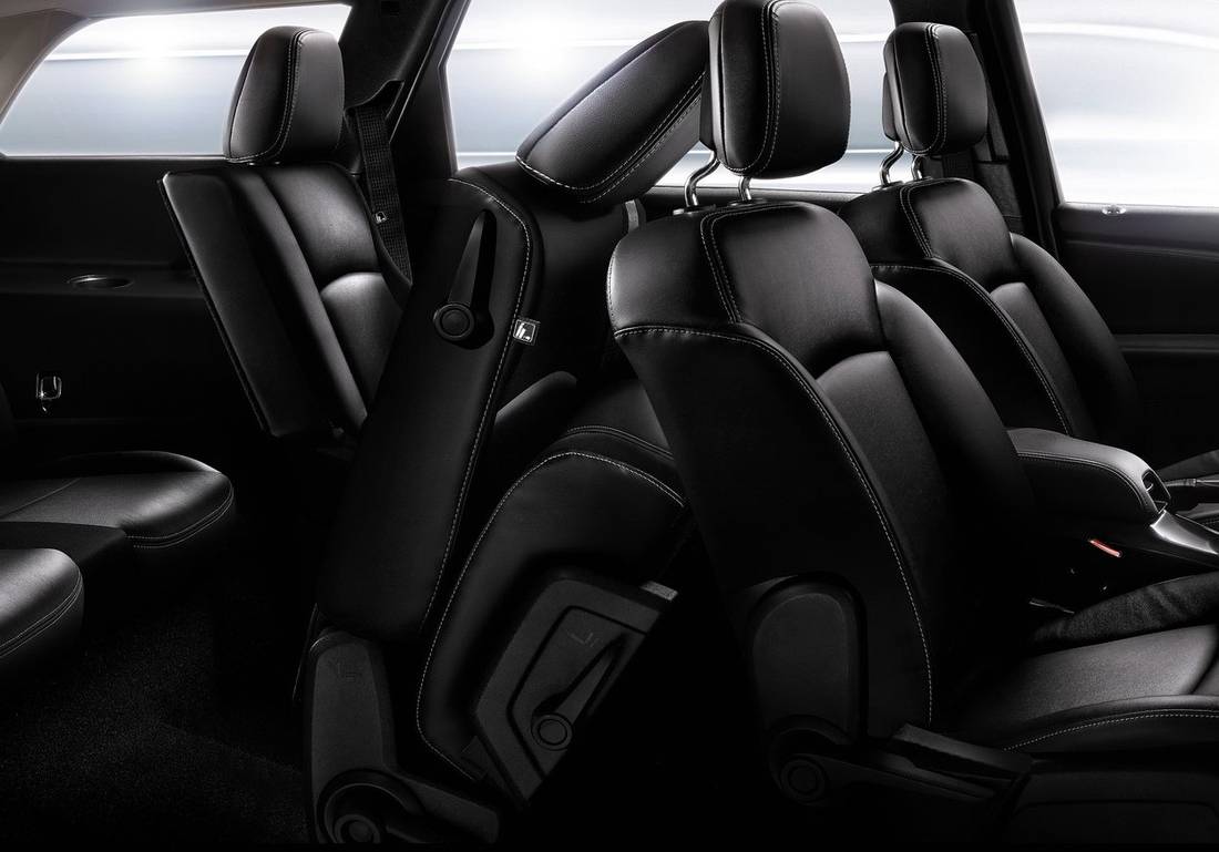 fiat-freemont-seating