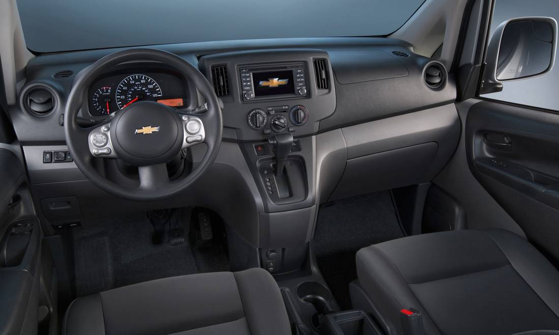 chevrolet-express-interior