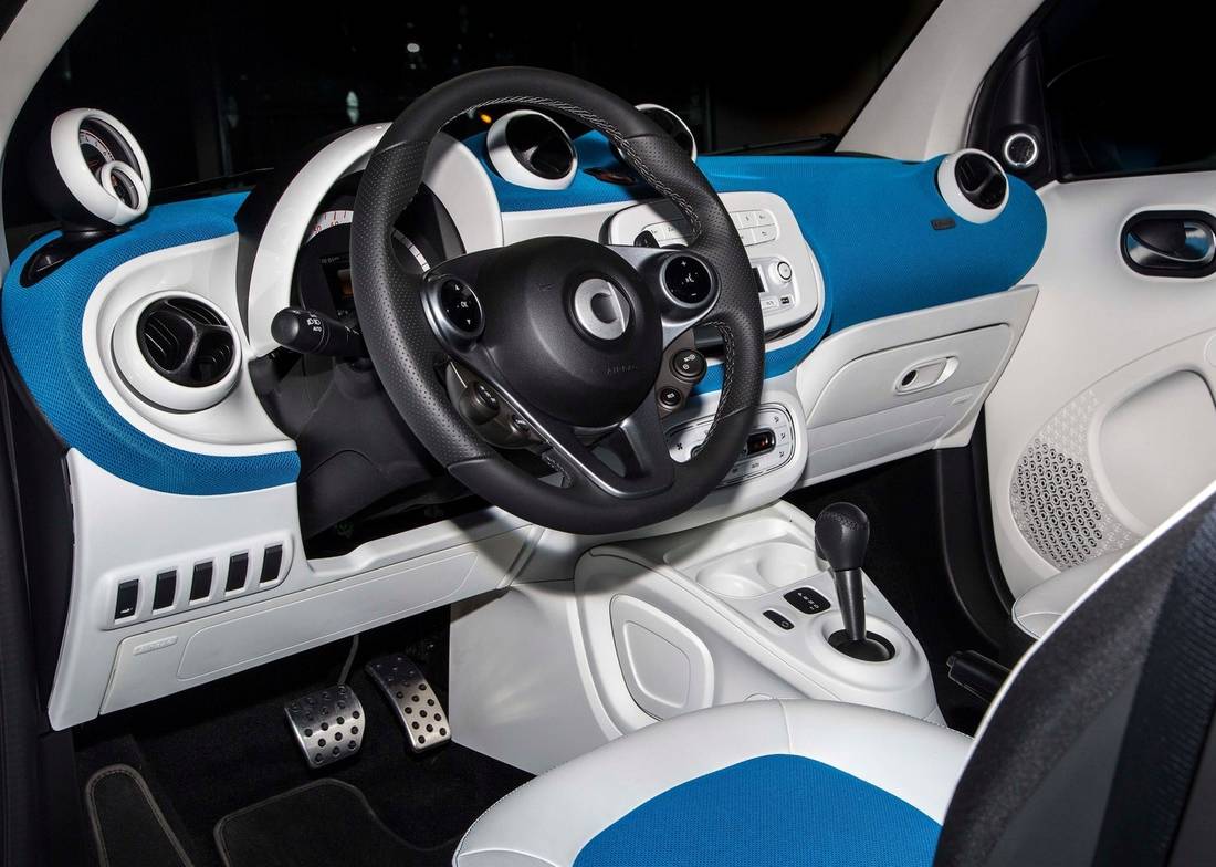 smart-fortwo-interior