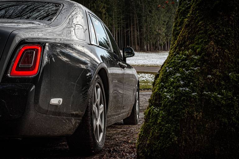 Rolls-Royce-Phantom-Rear-Light