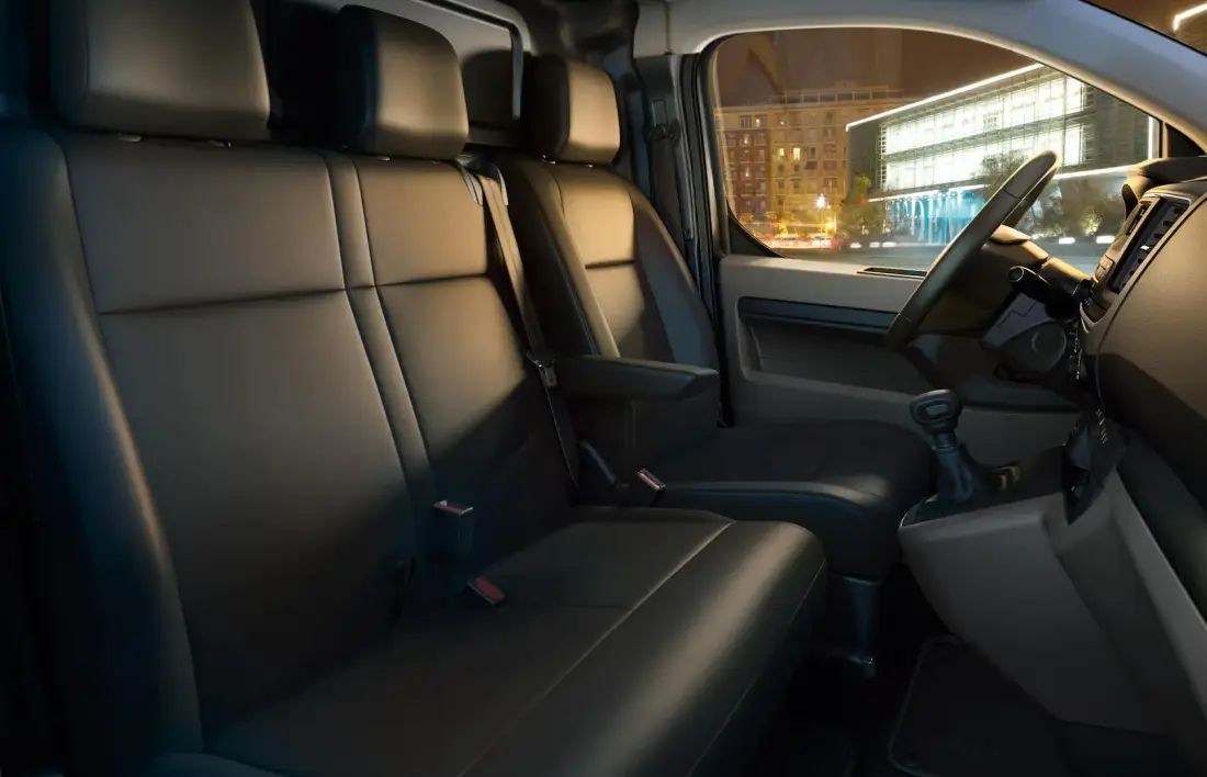 opel-vivaro-seats