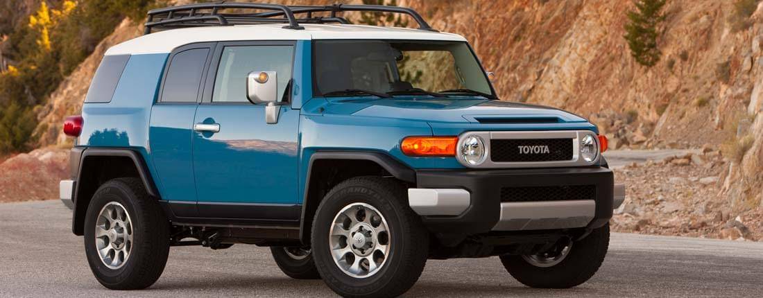 toyota-fj-cruiser-front