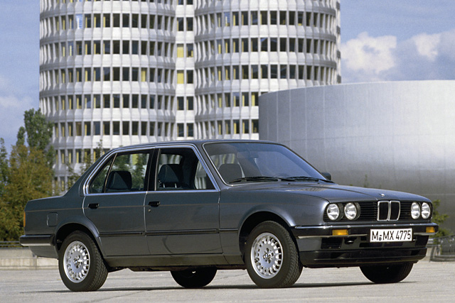BMW 333i E30: Warum BMW den 7er-Motor in den 3er pflanzte - AUTO BILD