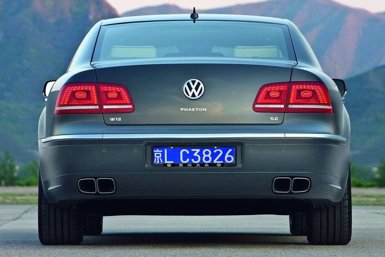 VW-Phaeton-W12-Hero