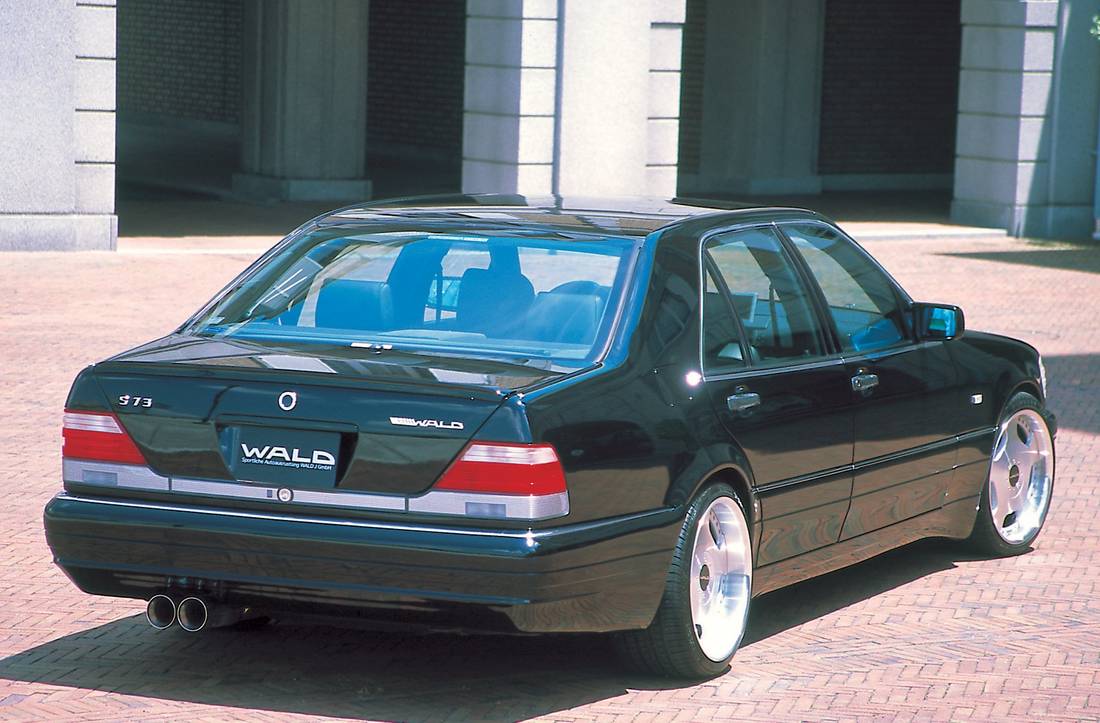 Mercedes W140 Heckansicht