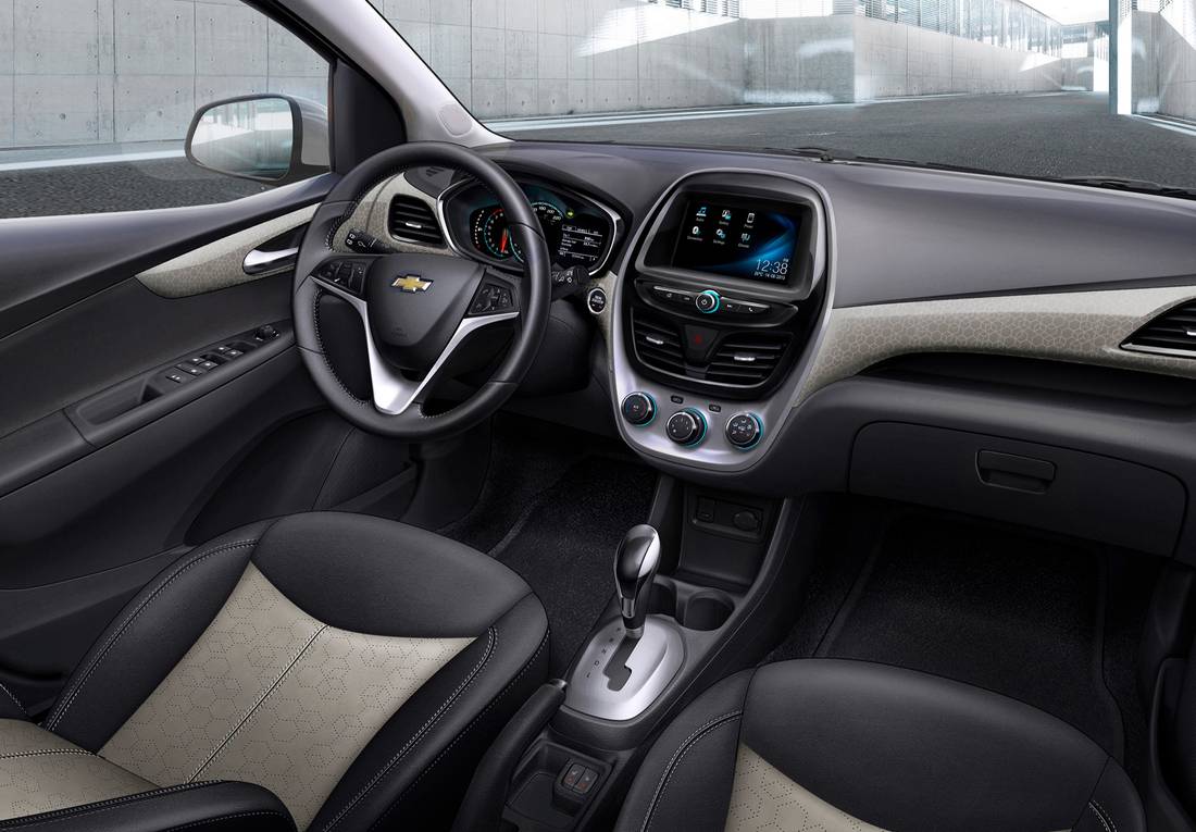 chevrolet-spark-interior