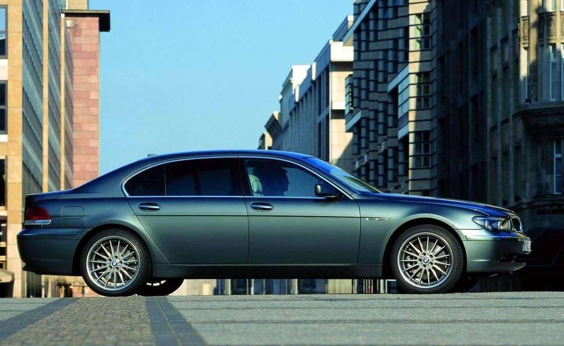 bmw-760li-e66-side